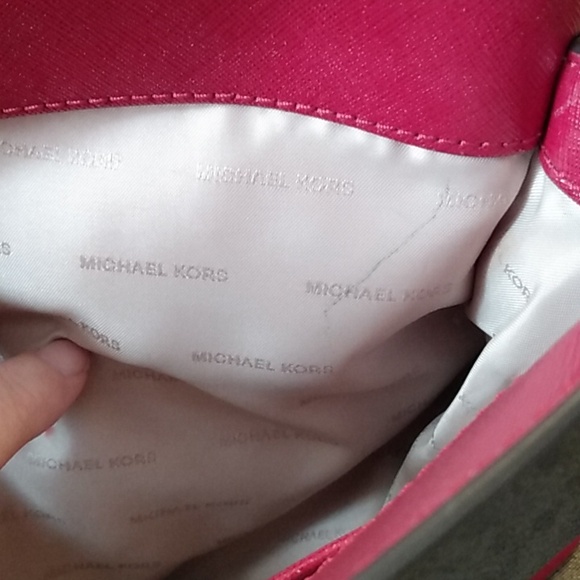 Michael Kors Savannah Large Satchel - Picture 12 of 16